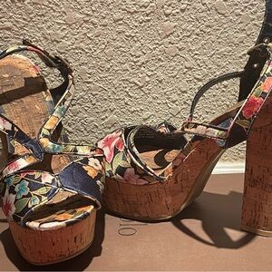 Flower blue 6M platform heels